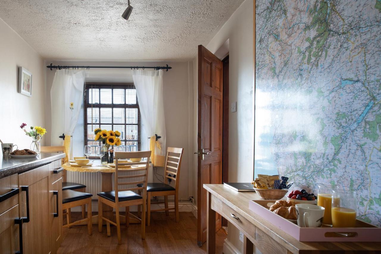 Homely Cottage With Garden And Mountain-View 블레노페스티니오그 외부 사진
