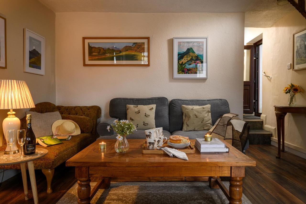 Homely Cottage With Garden And Mountain-View 블레노페스티니오그 외부 사진